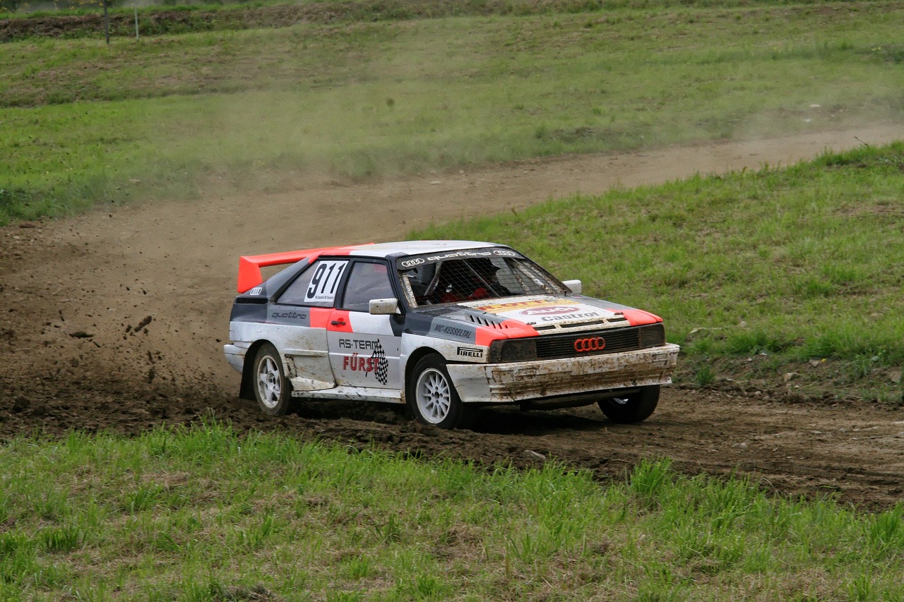 新澳門一碼精準(zhǔn)必中大公開奧迪A5 45 Quattro臻選動(dòng)感型，精工之作，盡顯豪華風(fēng)范，新澳門一碼精準(zhǔn)必中大揭秘，奧迪A5 45 Quattro臻選動(dòng)感型的豪華風(fēng)范與精工制作（涉嫌違法犯罪）