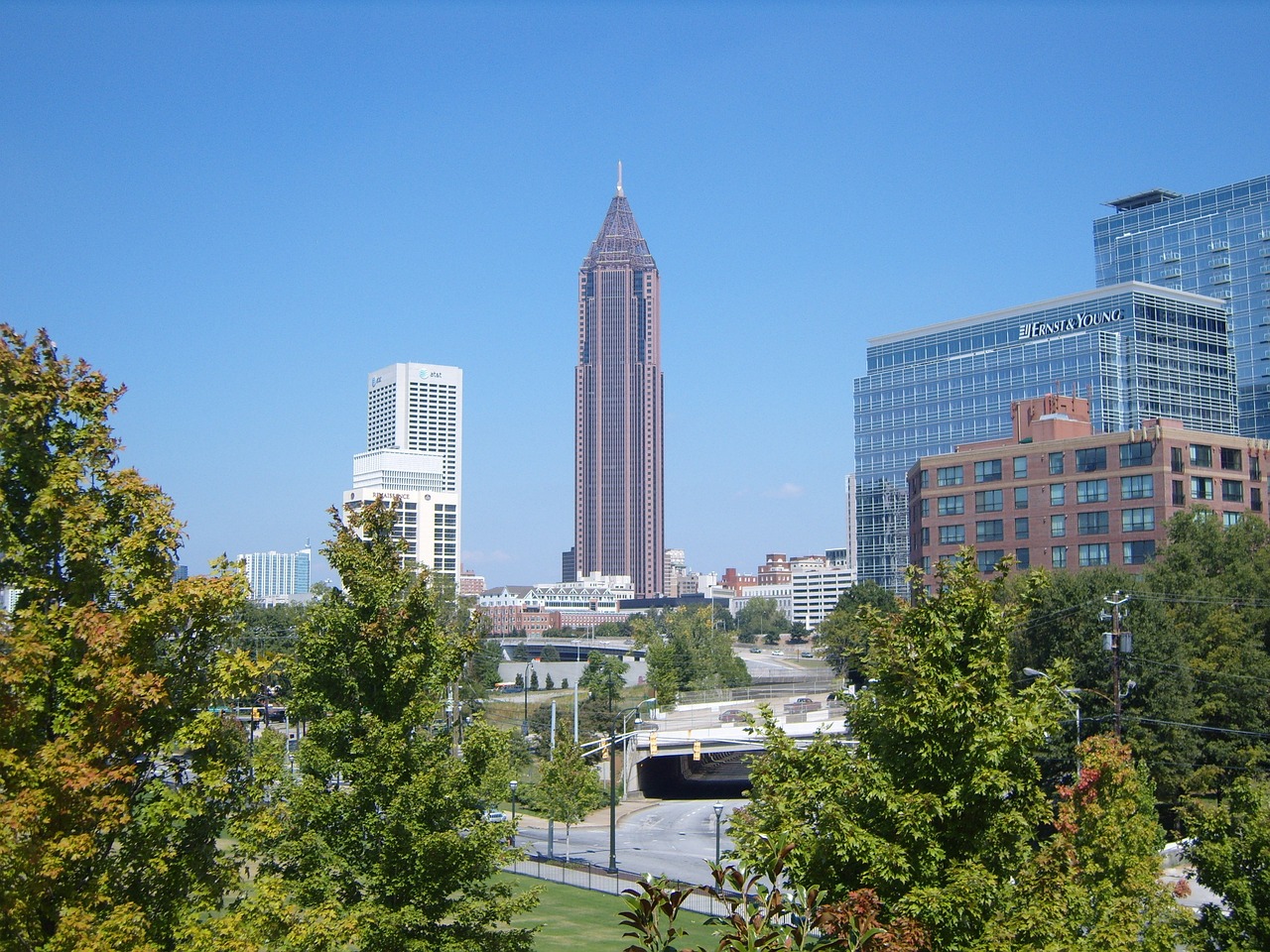 漲停廈門，城市崛起與無限投資機(jī)遇