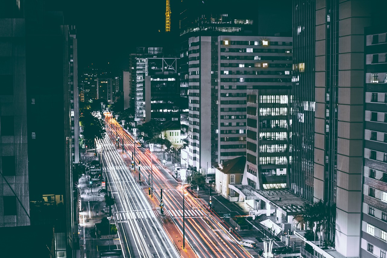 柳州車，城市之光下的速度與力量風(fēng)采